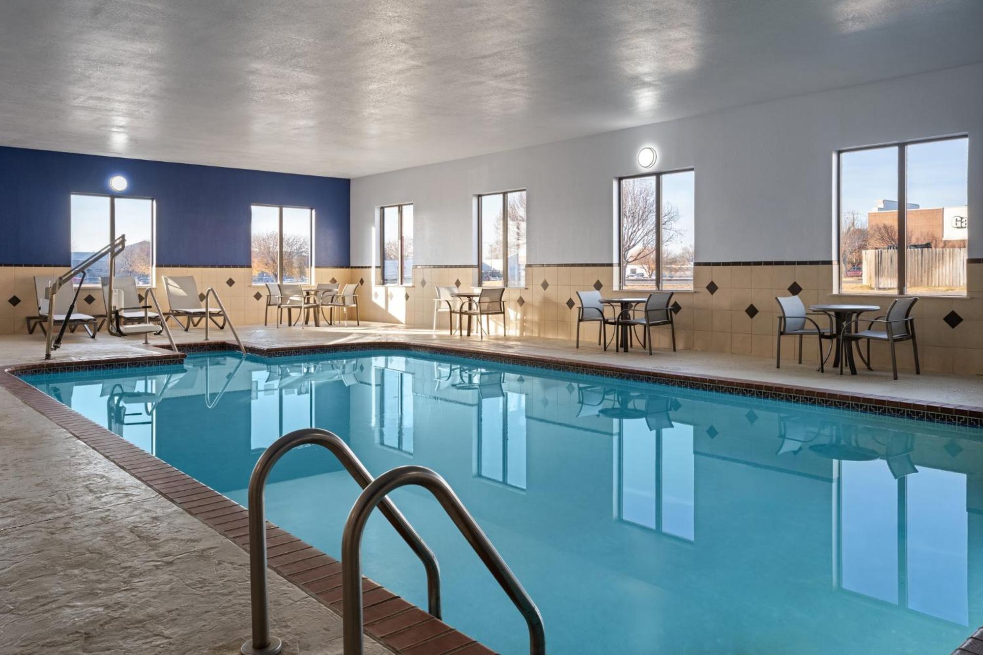 Holiday Inn Express & Suites Midwest City By Ihg Kültér fotó