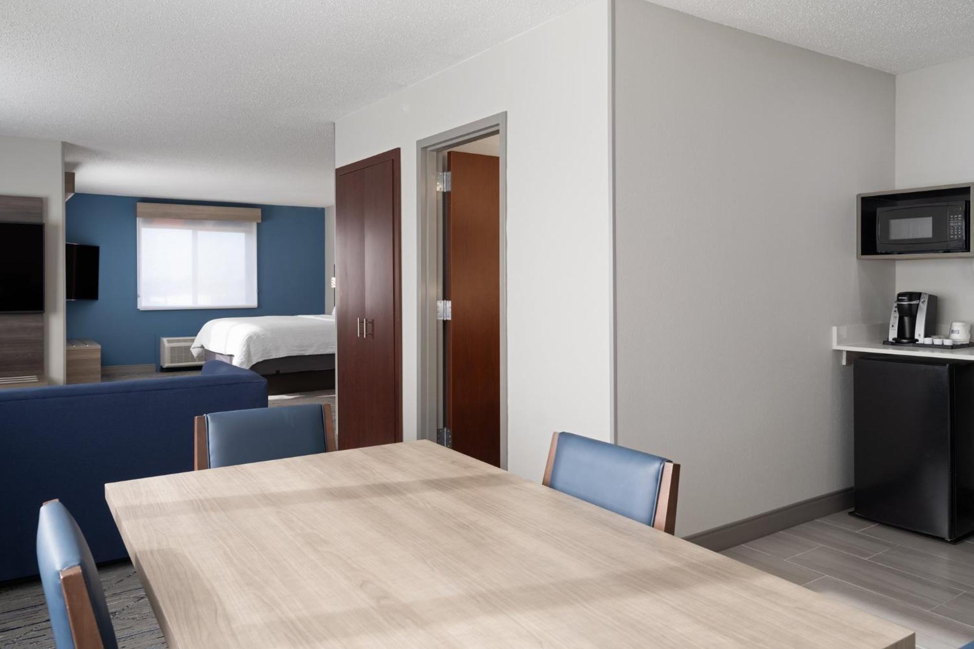 Holiday Inn Express & Suites Midwest City By Ihg Kültér fotó